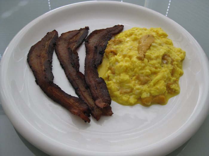 Bacon and Uni Scrambled Eggs